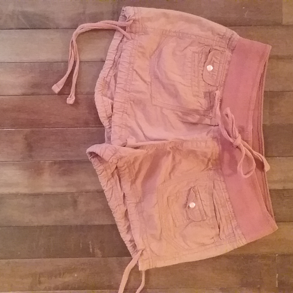 Shorts - Picture 4 of 4